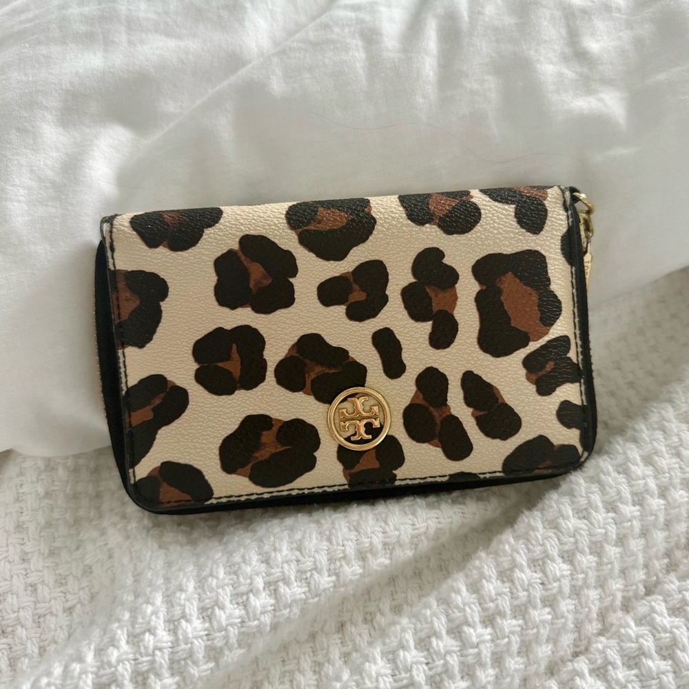 Tory Burch Leopard Print Wallet